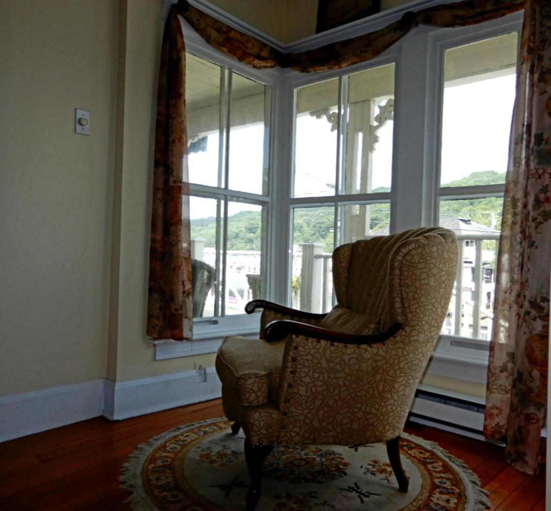 Serendipity B&B North Hatley Bagian luar foto
